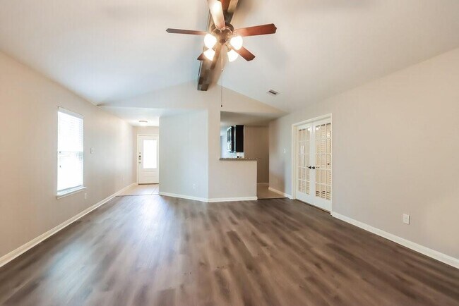 Foto del edificio - 7522 Fettle Ln