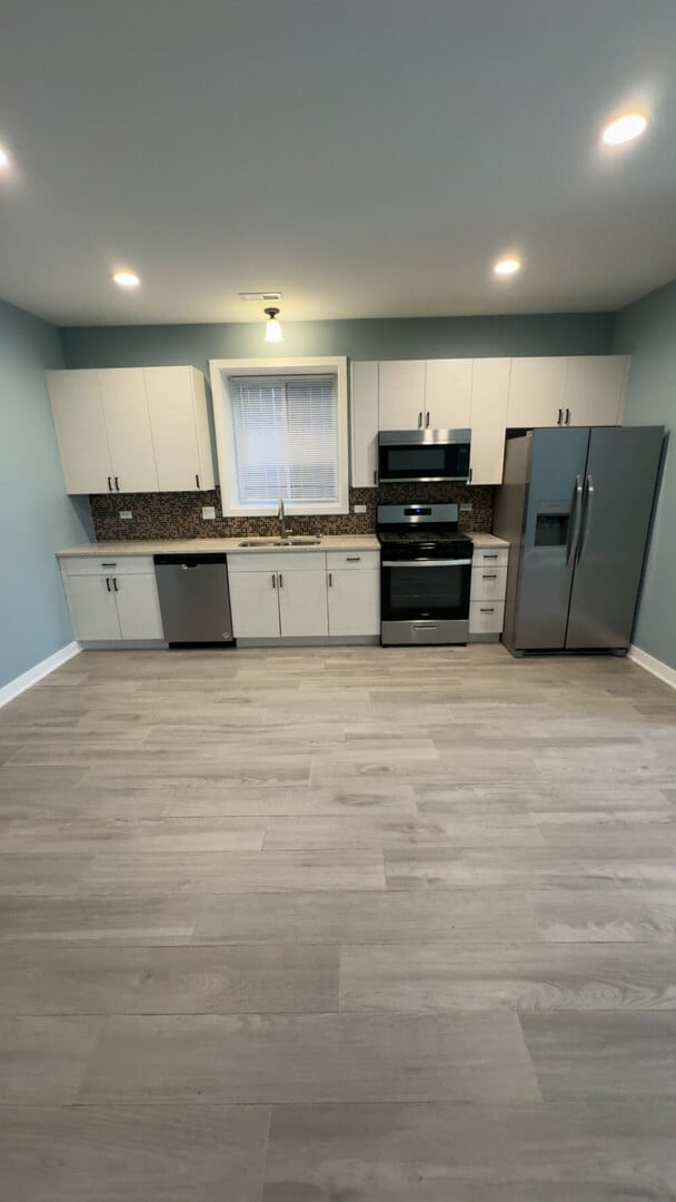 Building Photo - 22 N Parkside Ave