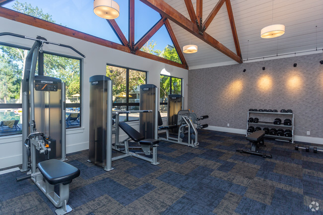 Fitness Center - Reedhouse Apartments