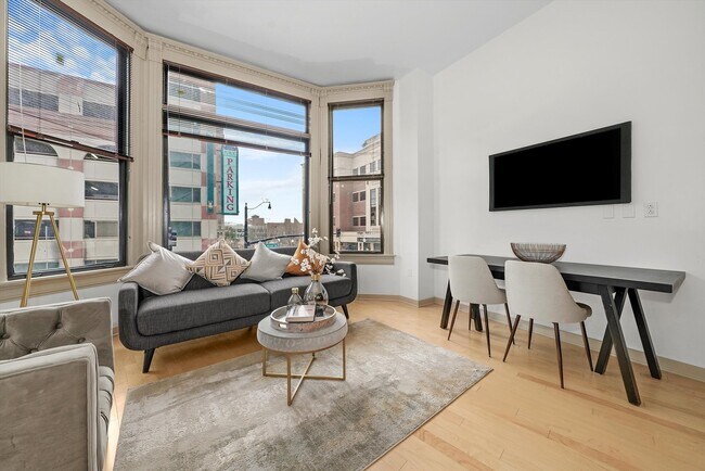 Building Photo - 115 W Galena Blvd