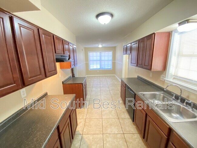 Building Photo - 3506 Fox Meadows Rd