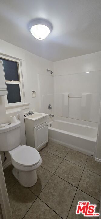 Foto del edificio - 712 W 46th St