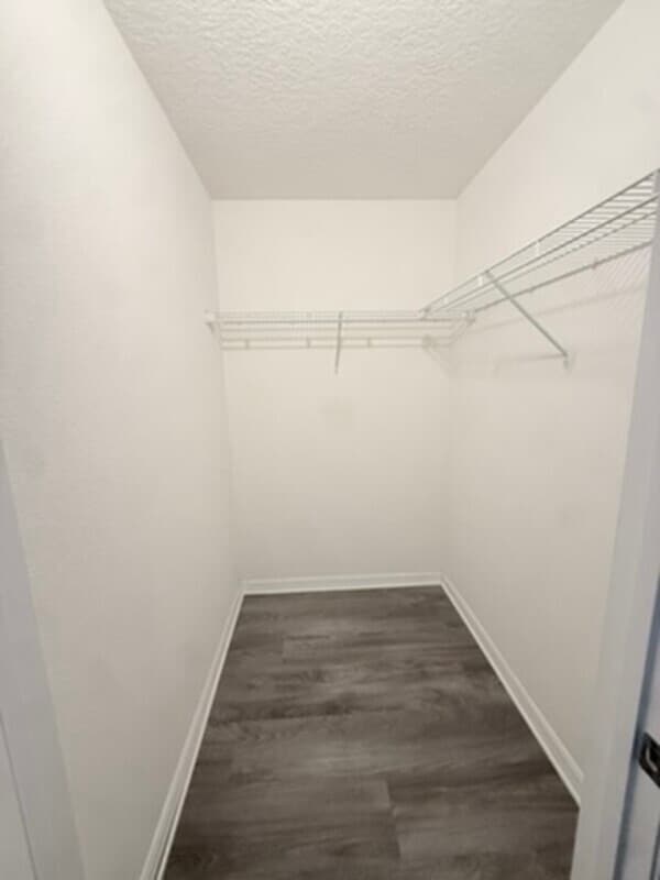 Foto del edificio - 1660 Pham Dr