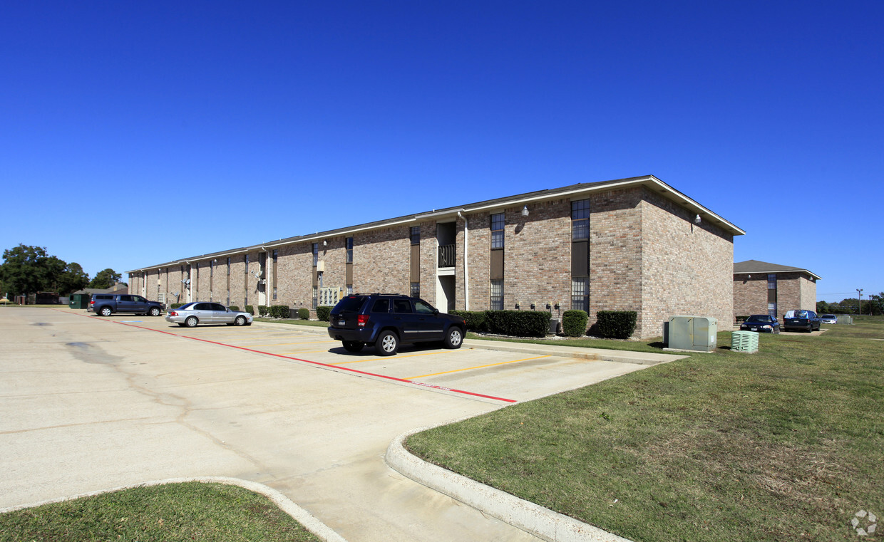 Foto del edificio - Sherwood Forest Apartments