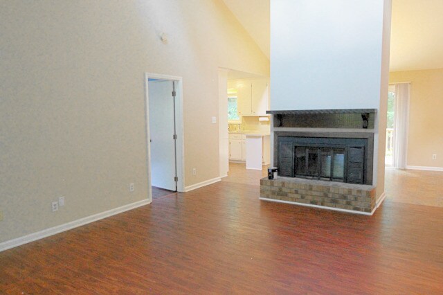 Building Photo - Single story 3 bed, 2 bath home in North Durham on half an acre!