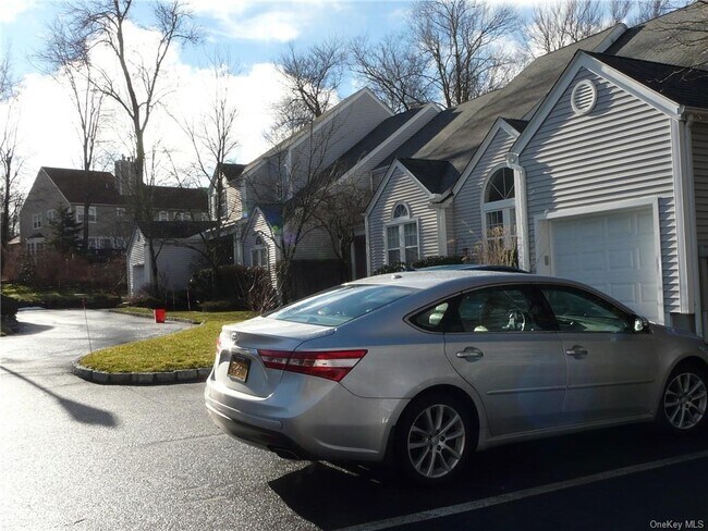 Building Photo - 210 Sandpiper Ct