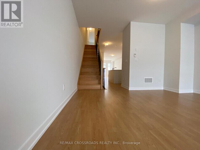 Building Photo - 68 Stauffer Cres