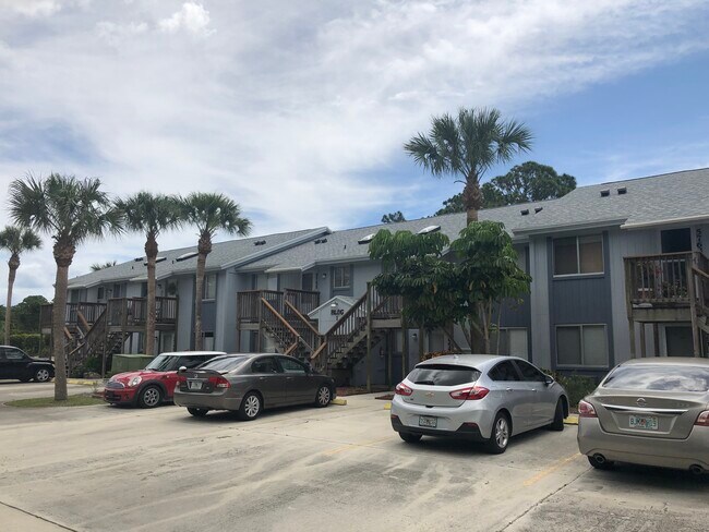 Foto del edificio - 5759 Deer Run Dr