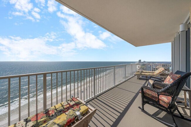Foto del edificio - 365 E Beach Blvd