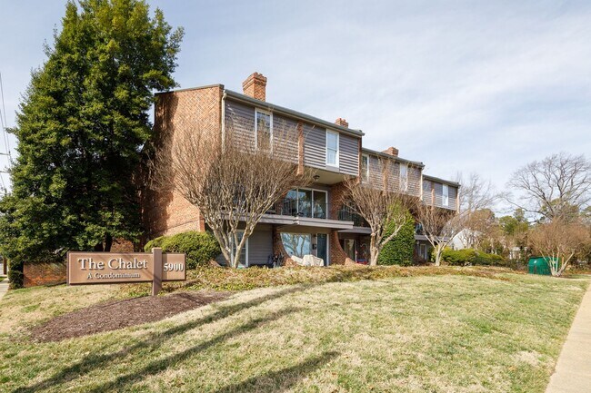 Foto del edificio - 5900 Patterson Ave