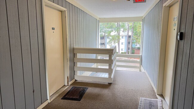 Building Photo - Fiddler's Cove Condo with Pool View- Walk to the Beach!