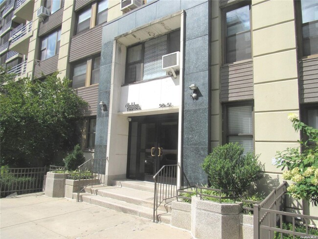Building Photo - 98-51 64th Ave