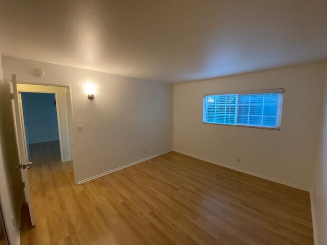 Building Photo - 8122 Michael Dr