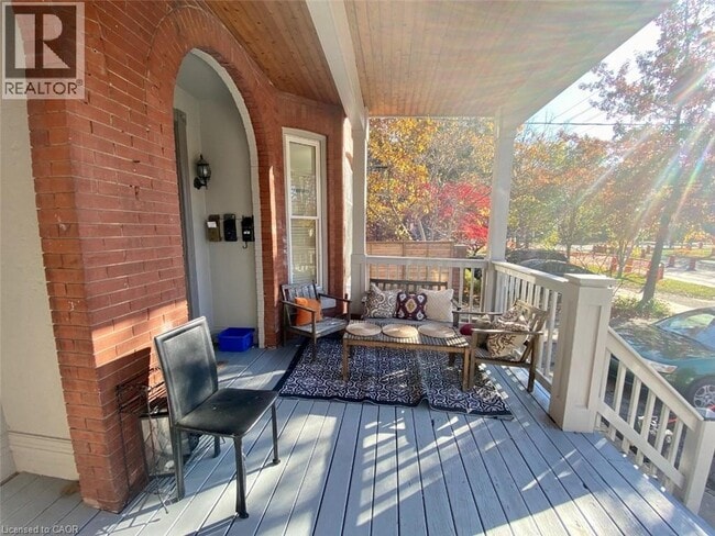 Photo du bâtiment - 500 Colborne St