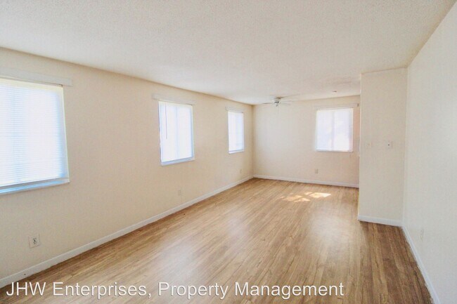 Building Photo - 656 Woodyard Rd