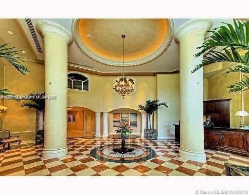 Building Photo - 19900 E Country Club Dr