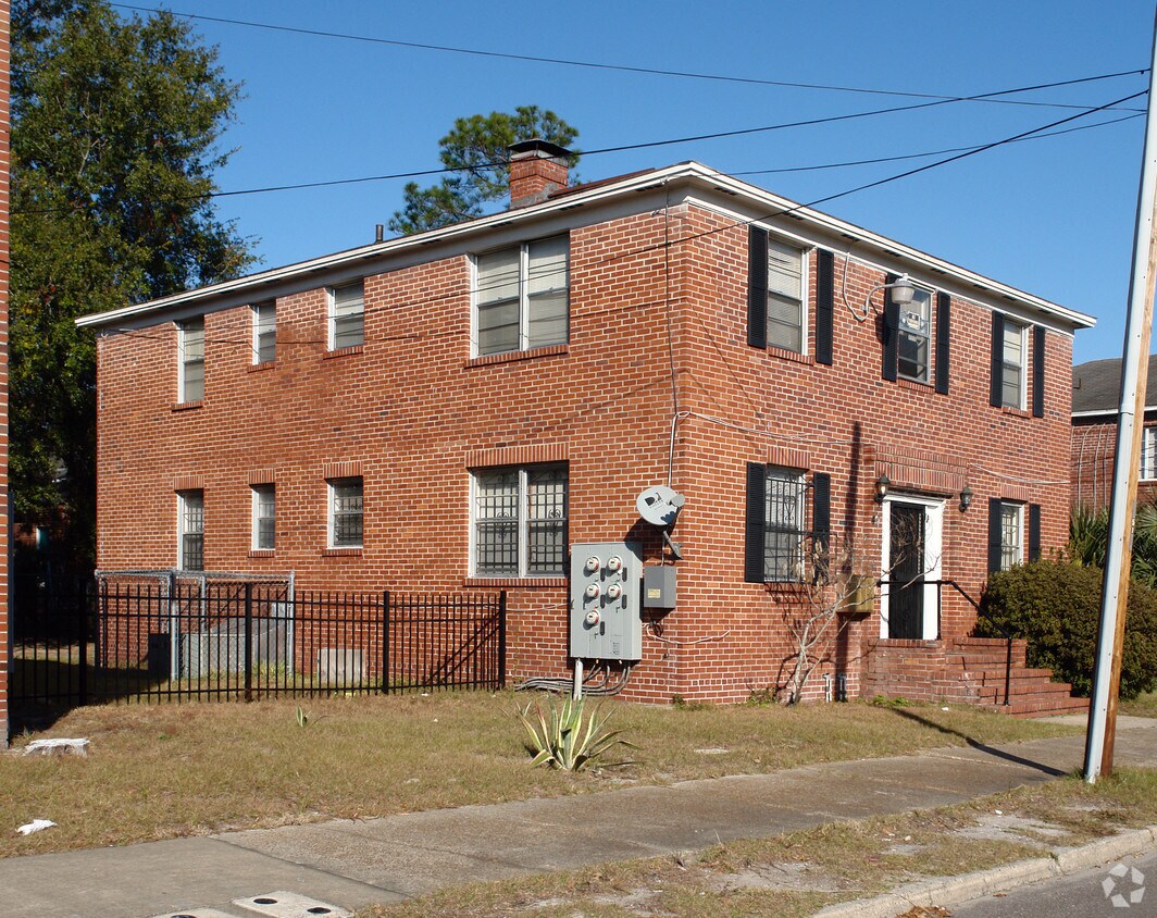 Primary Photo - 49 W 17th St