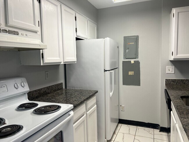 Foto del edificio - Newly Renovated Condo in Sable Landing   **Move-In Special**