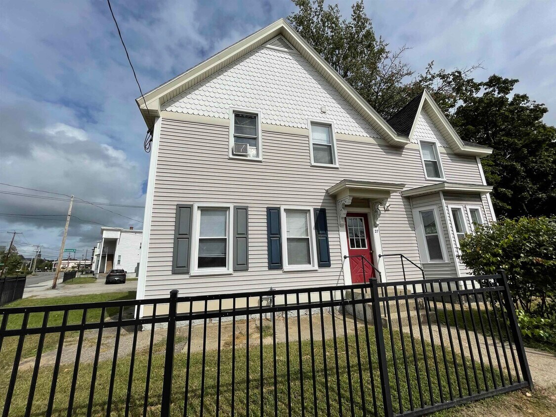 Primary Photo - 27 Ferry St