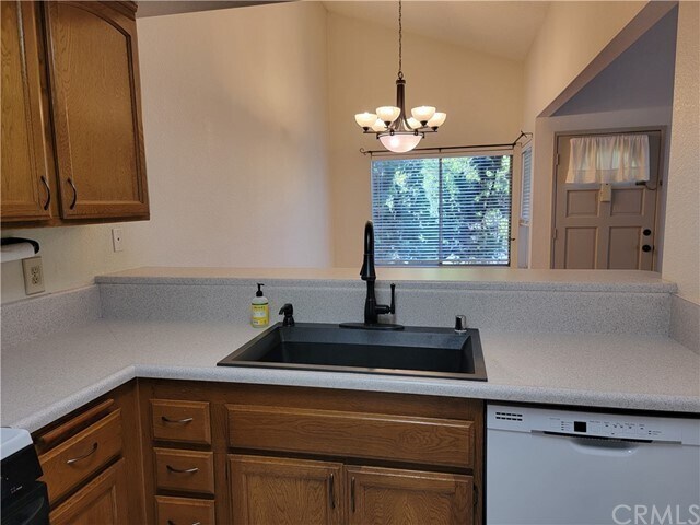 Foto del edificio - 22232 S Vermont Ave