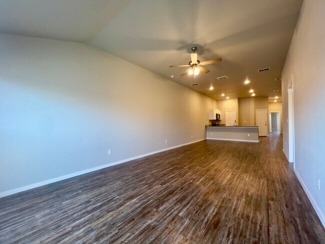 Foto del edificio - 2120 N Avenue K