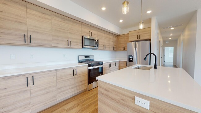 Foto del edificio - 1378 S Sawmill Blvd
