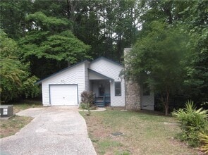 Building Photo - 495 Stiles Pl
