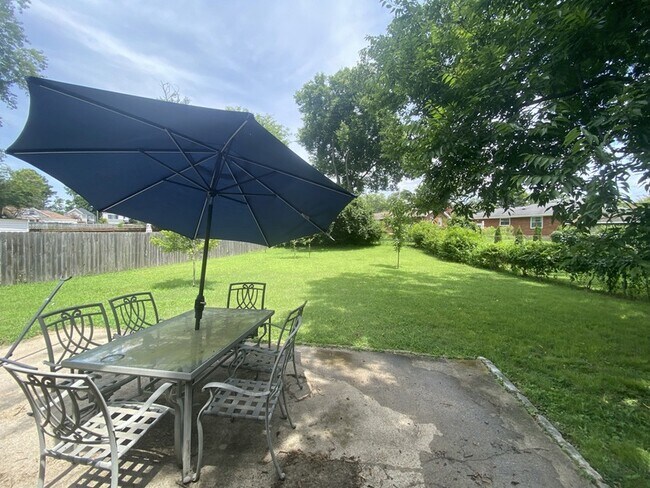 Photo - 6416 Henry Ford Dr House