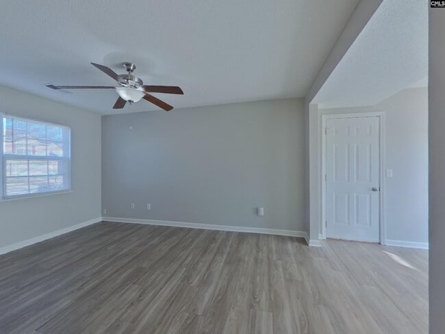 Building Photo - 521 Halleck Ln