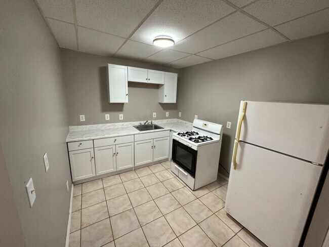Foto del edificio - 2491 S 12th St