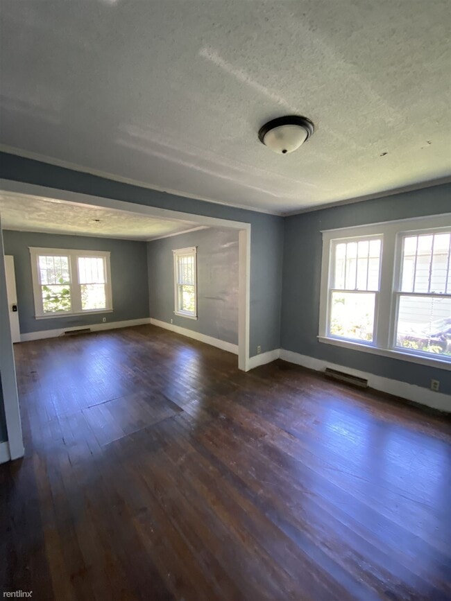 Foto del edificio - 2 br, 2 bath House - 412 West Reed Street