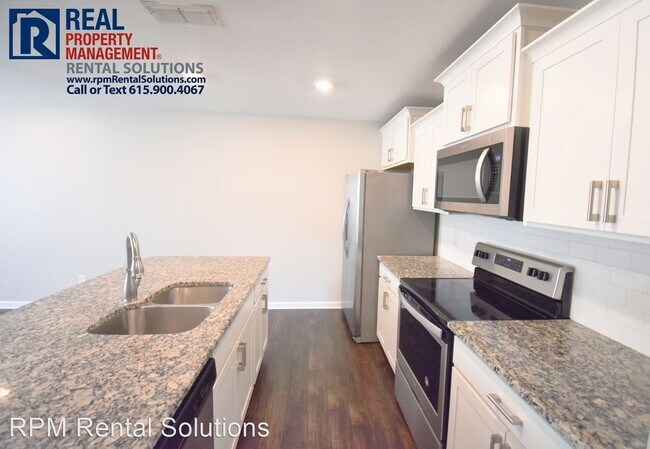 Building Photo - 2 br, 2.5 bath House - 2026 Middle Tenness...