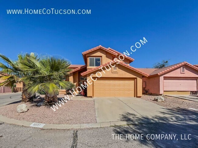 Foto del edificio - 9937 N Woodstone Trail: Four Bedroom home ...