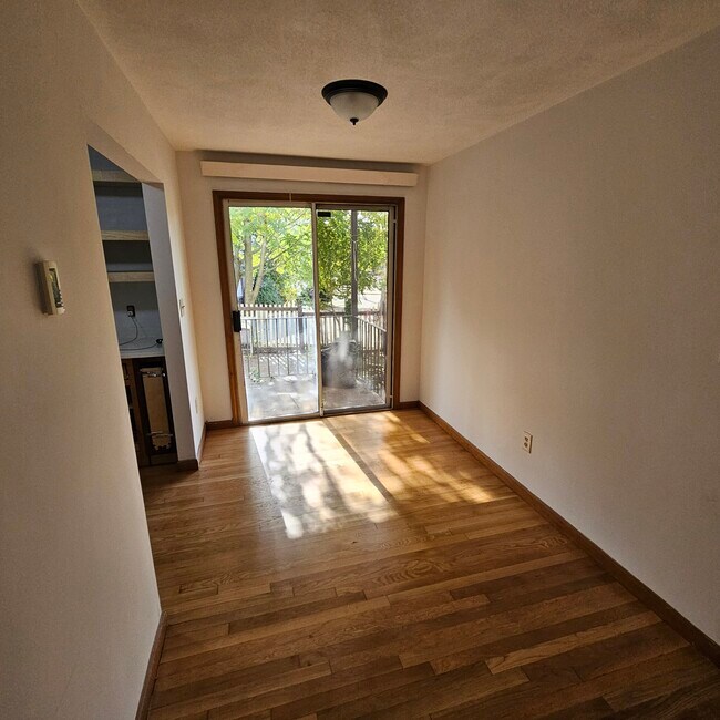 Foto del edificio - 54 Vineland St