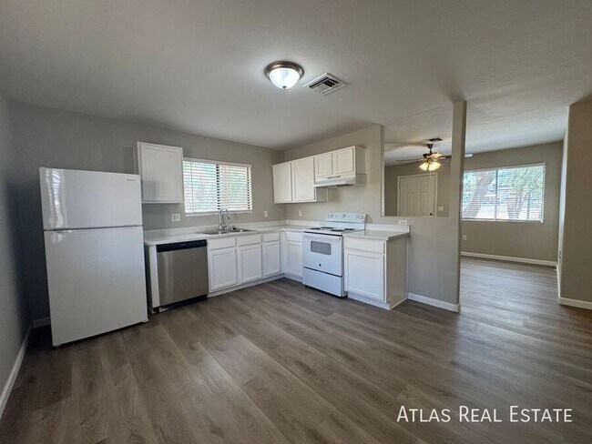 Foto del edificio - 506 N Iroquois Ave