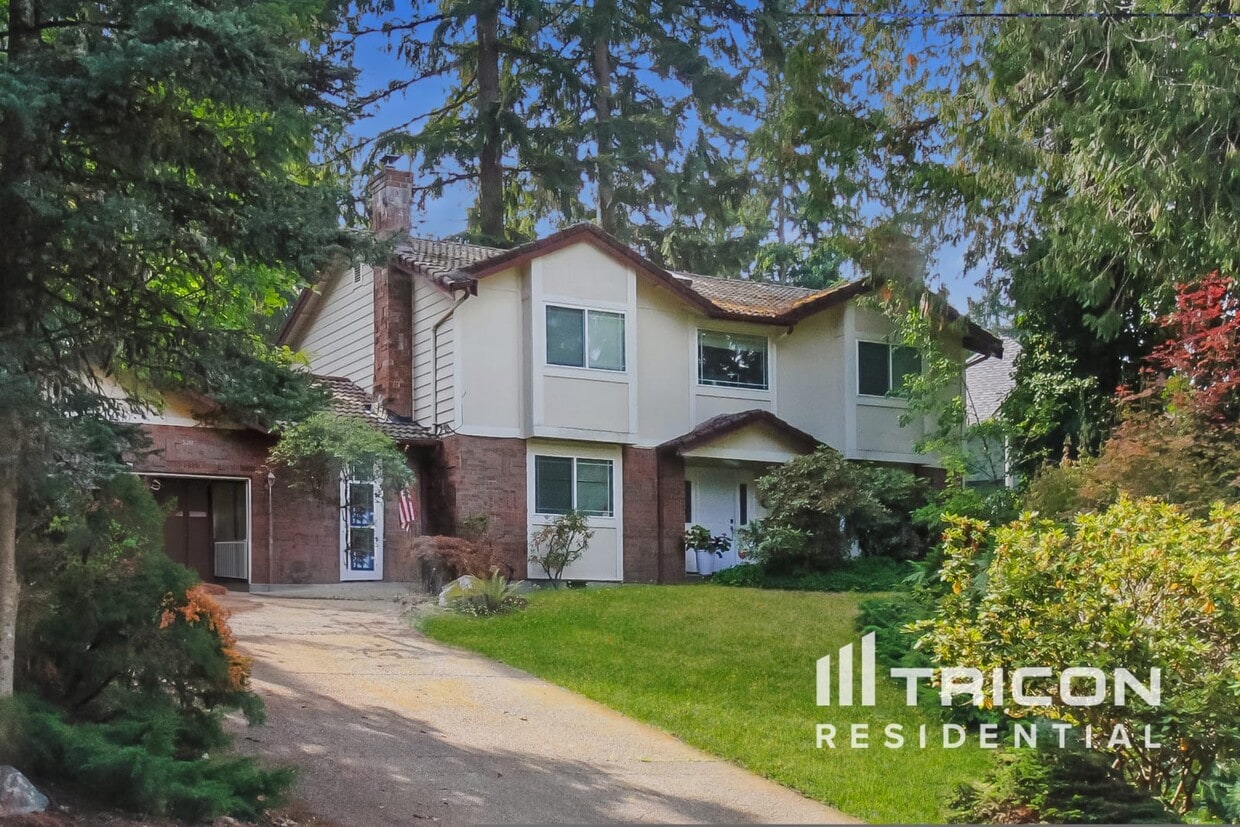Foto principal - 2404 33rd Ave SE