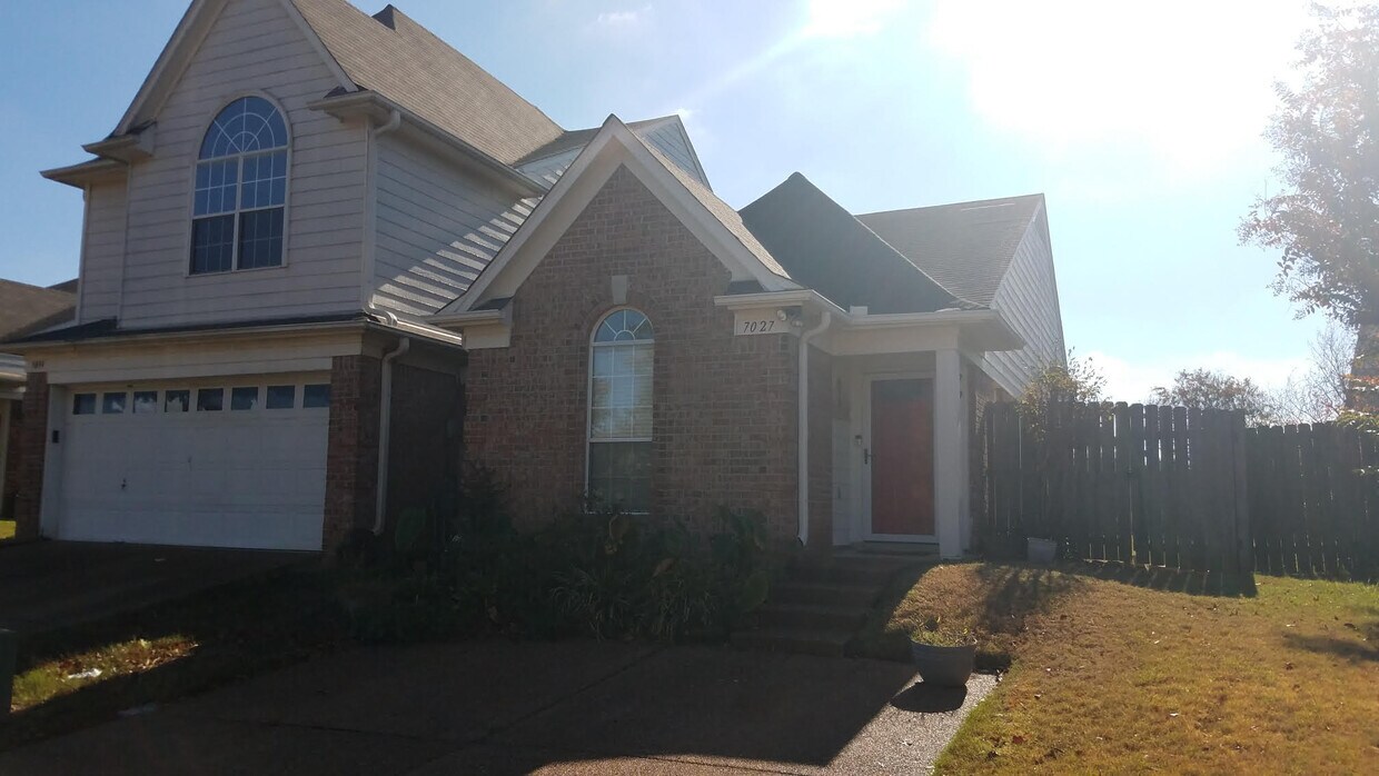 7027 Estacada Way S, Cordova, TN 38018 Townhome Rentals in Cordova TN
