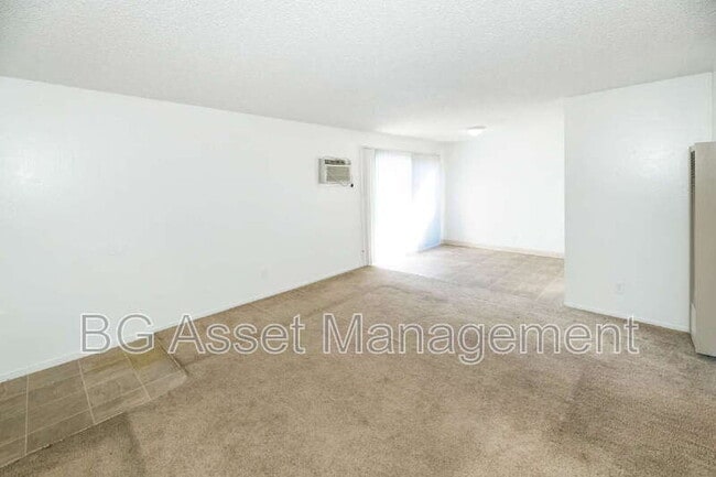 Foto del edificio - 1746 Kidder Ave