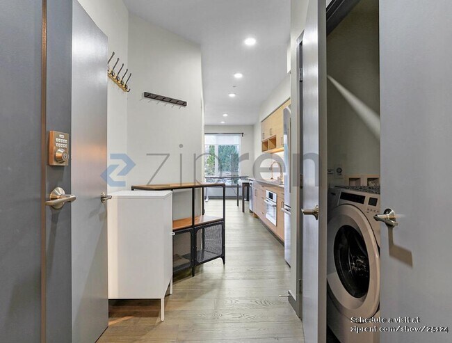 Foto del edificio - 11903 NE 128th St