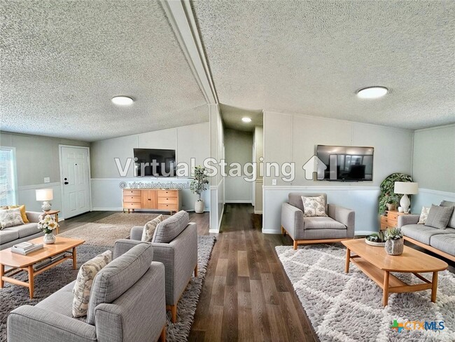 Building Photo - 1414 Mohican Trail