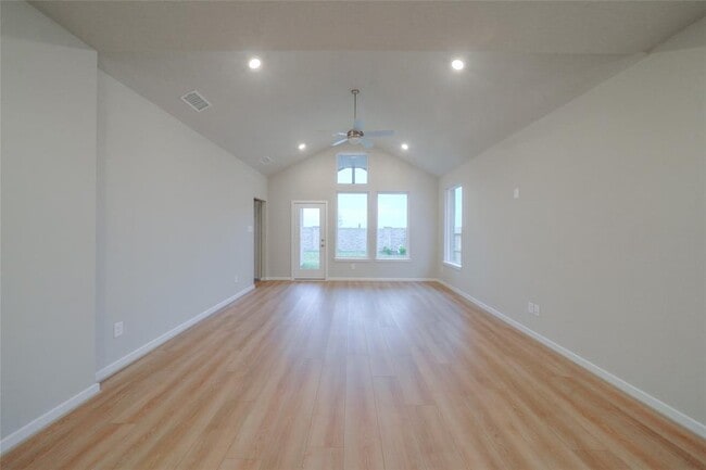 Building Photo - 21859 Fitzroy Mnr Ln