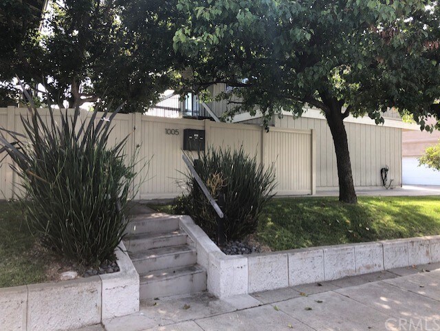 Primary Photo - 627 10th St