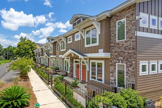 Photo - FULLY FURNISHED! 3 bed/3 bath luxury townhouse walking distance to FSU campus. Available Fall 2026!