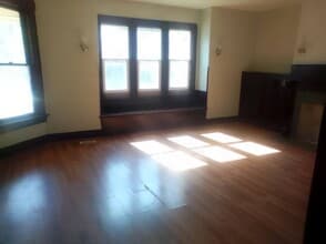 Building Photo - 812-814-814 S 30th St