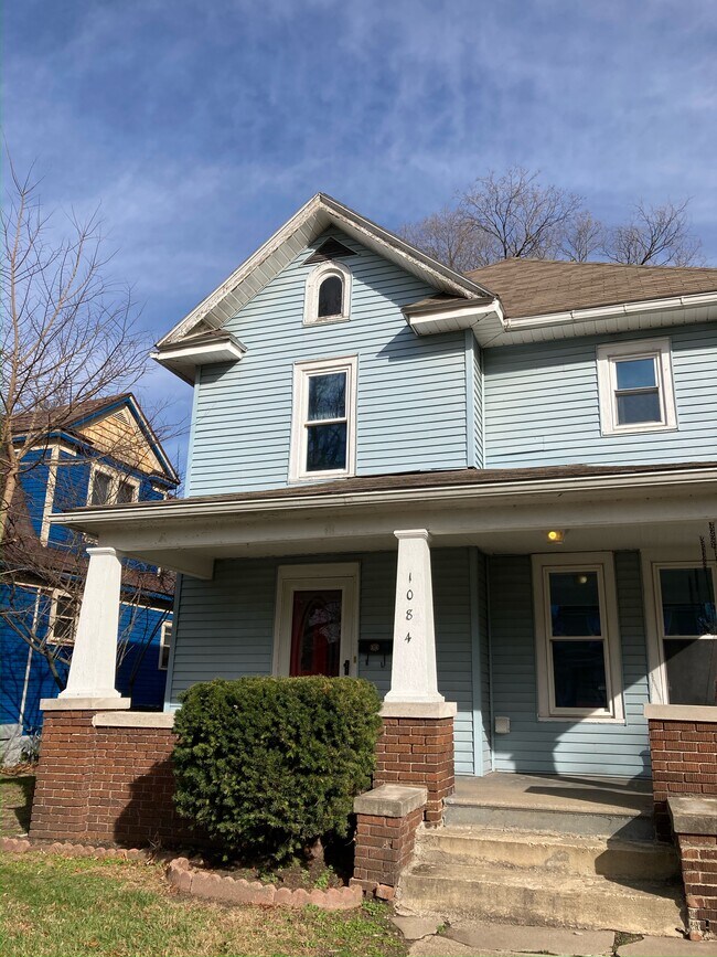 Foto del edificio - 1084 Woodward Ave