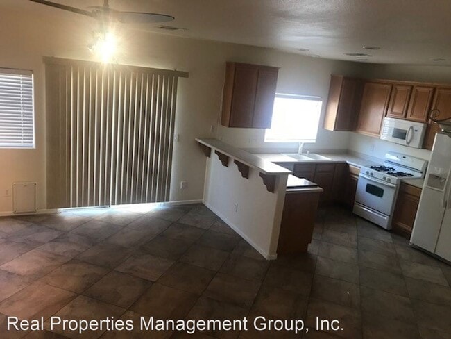 Building Photo - 3 br, 2.5 bath House - 9575 Bouncing Ball