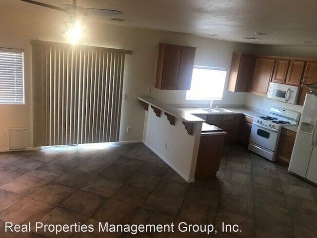 Foto del edificio - 3 br, 2.5 bath House - 9575 Bouncing Ball