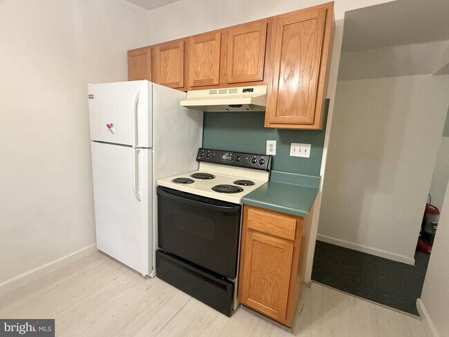 Foto del edificio - 502 Lakeview Ave