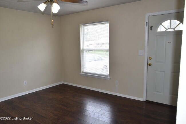 Building Photo - 11408 Center Hill Ct