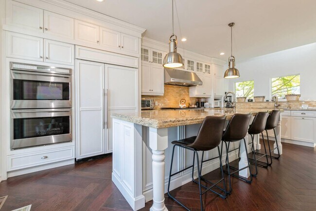 Foto del edificio - 48 Red Cedar Point Rd